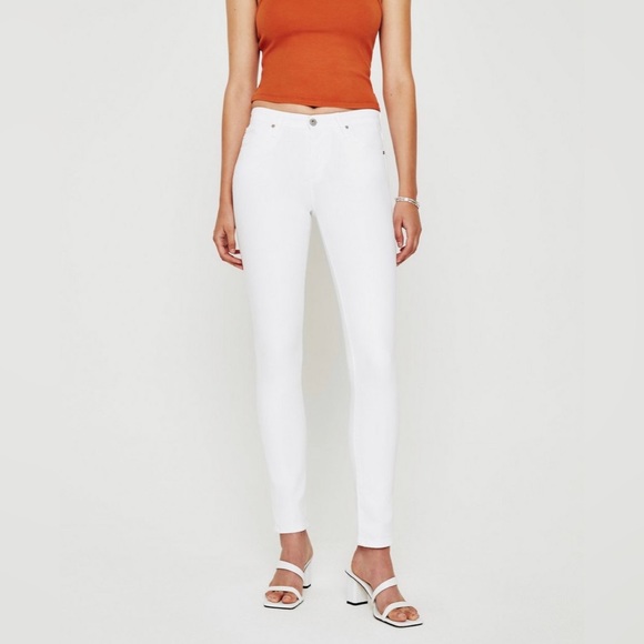 Like New •AG Adriano Goldschmied • The Prima Mid Rise Cigarette Jeans - Picture 1 of 5